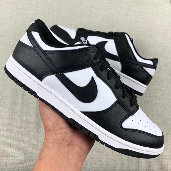 Nike Dunk Low "Panda"